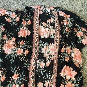 Billabong Floral Wrap